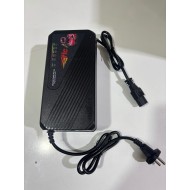 3 TEKERLİ KASALI 72V50-100 DİJİTAL ŞARJ ALETİ